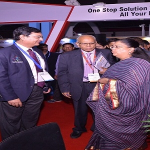 Hon’ble Chief Minister of Rajasthan, Ms. Vasundhara Raje paid a visit to the Samudra LED stall